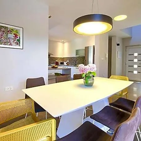 Adrimar Comfortable Vila *