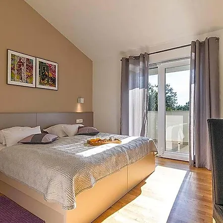 Adrimar Comfortable Vilă Risika