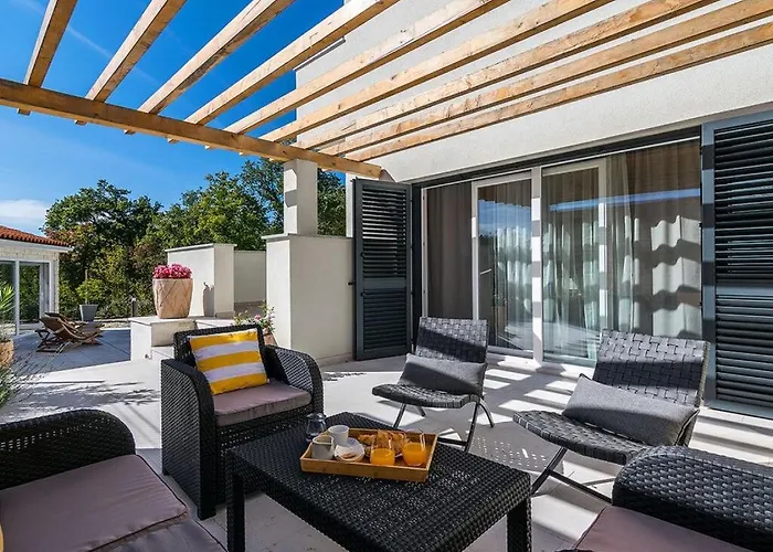 Adrimar Comfortable Villa Vrbnik (Primorje-Gorski Kotar)