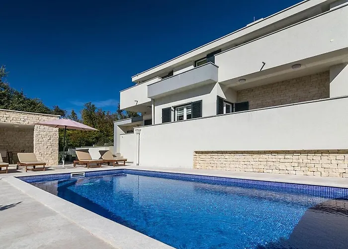 Adrimar Comfortable Villa